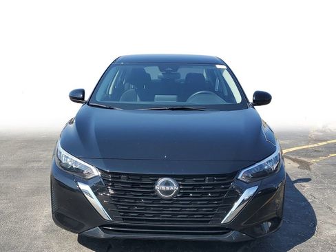 Used 2025 Nissan Sentra SV image 2