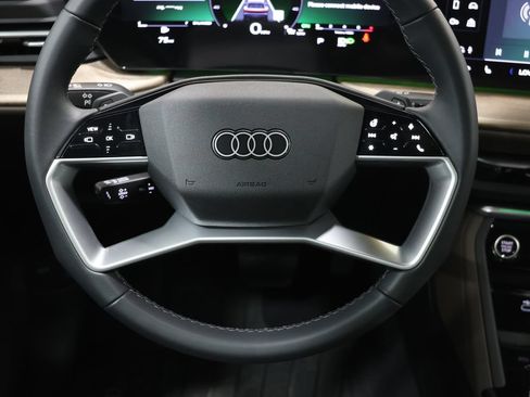 Used 2025 Audi Q5 Premium w/ Convenience Package AWD/4WD image 17