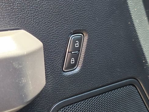 Used 2020 Ford F150 XLT w/ Equipment Group 302A Luxury AWD/4WD image 31
