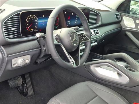 New 2026 Mercedes-Benz GLE 450 4MATIC image 3