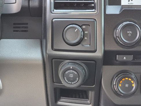 Used 2018 Ford F150 XLT w/ Equipment Group 302A Luxury AWD/4WD image 23