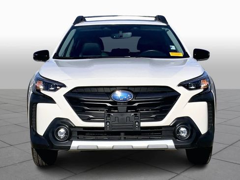 Used 2024 Subaru Outback Limited image 3