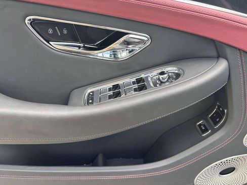 Used 2024 Bentley Continental GT image 40