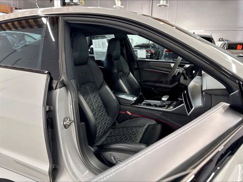 Used 2022 Audi RS 7 Sportback w/ Black Optic Package AWD/4WD image 10