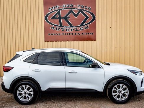 Used 2024 Ford Escape Active w/ Cold Weather Package image 2