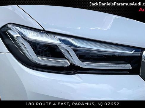 Used 2021 BMW 530e xDrive w/ Premium Package AWD/4WD image 21