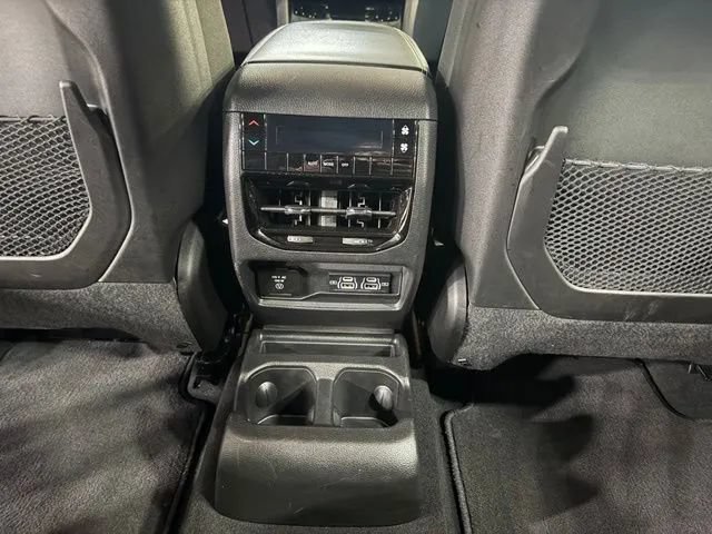 Used 2025 Jeep Grand Cherokee L Laredo AWD/4WD image 22