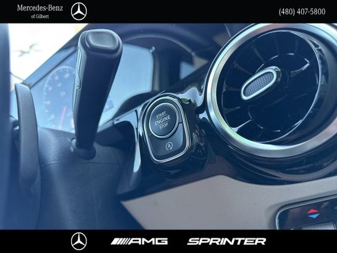 Used 2022 Mercedes-Benz GLA 250 image 29