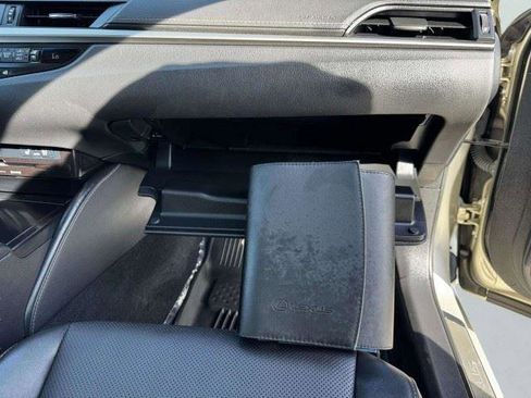 Used 2021 Lexus ES 250 w/ Premium Package AWD/4WD image 50