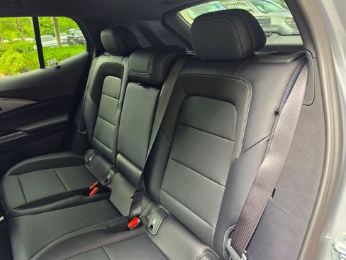 New 2026 Chevrolet Equinox EV LT AWD/4WD image 17