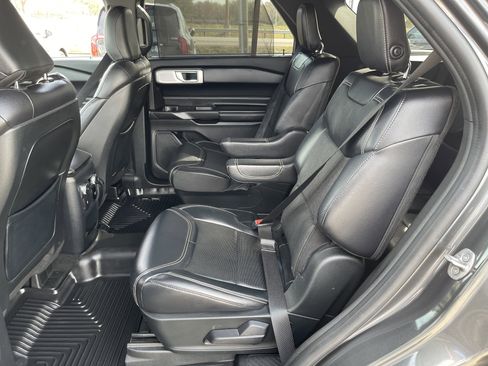 Used 2020 Ford Explorer ST w/ ST Street Pack image 32