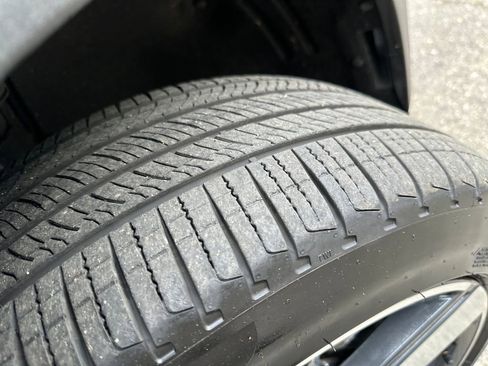Certified 2025 Hyundai Santa Fe Limited AWD/4WD image 18