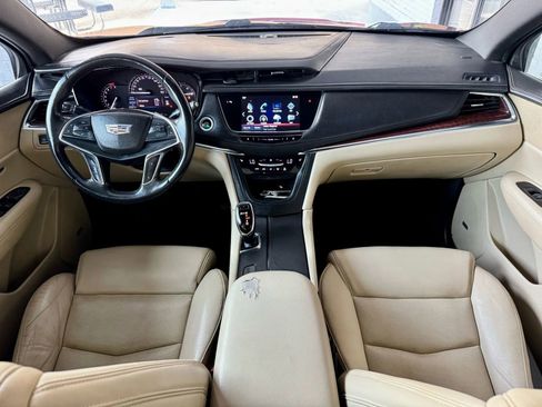 Used 2017 Cadillac XT5 Luxury w/ Driver Awareness Package image 25