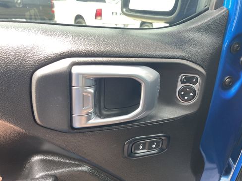 Used 2024 Jeep Wrangler Unlimited Sport AWD/4WD image 21
