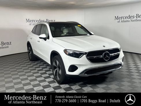 Used 2024 Mercedes-Benz GLC 300 4MATIC image 1