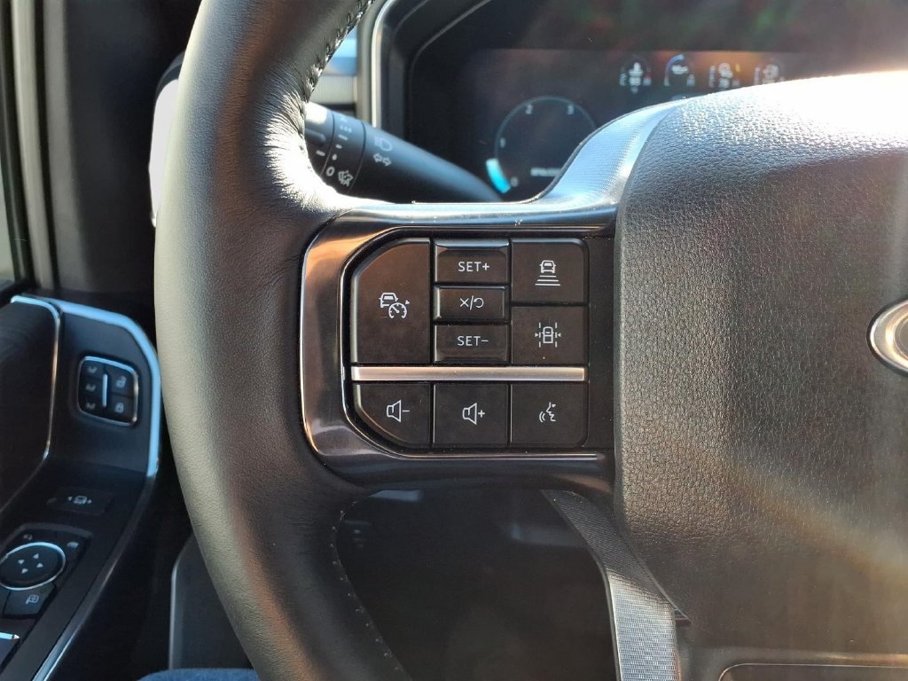Certified 2025 Ford F350 Platinum AWD/4WD image 18