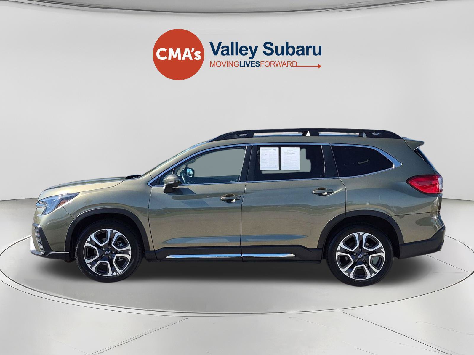 Used 2023 Subaru Ascent Limited AWD/4WD image 2