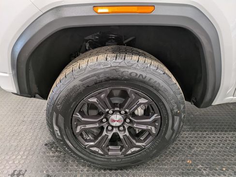 Used 2023 GMC Canyon Elevation w/ Convenience Package AWD/4WD image 7
