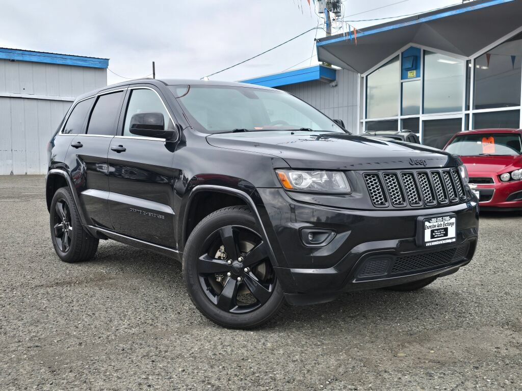 Used 2015 Jeep Grand Cherokee Altitude AWD/4WD image 1
