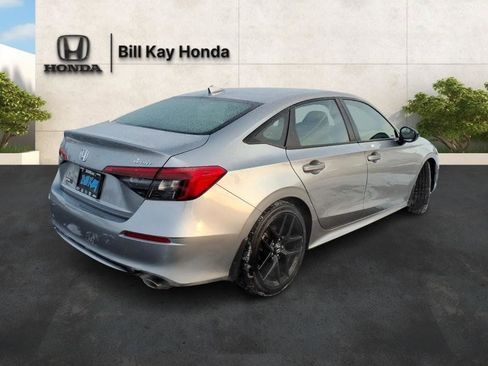 Used 2024 Honda Civic Sport image 3