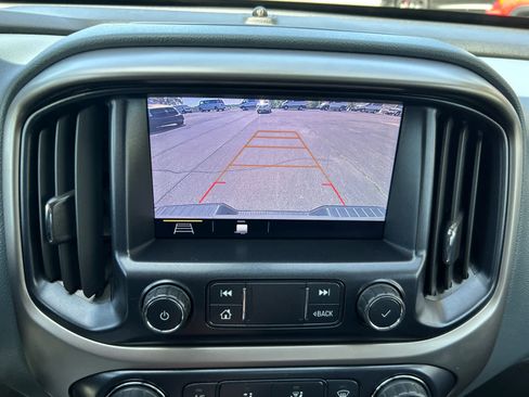 Used 2020 Chevrolet Colorado Z71 AWD/4WD image 18