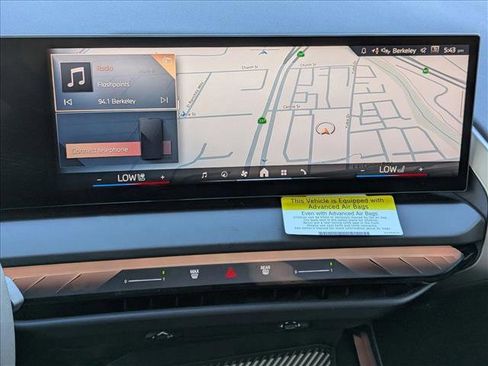 Used 2025 BMW X3 xDrive30i w/ Premium Package image 15