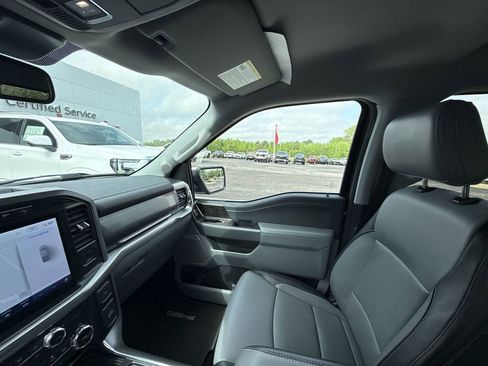 Used 2022 Ford F150 Lariat w/ Equipment Group 502A High AWD/4WD image 15