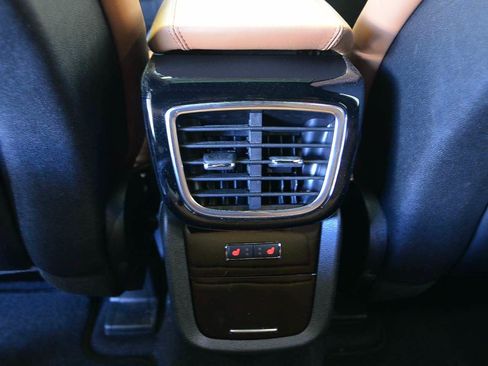 Used 2023 Lincoln Nautilus Black Label w/ Class II Trailer Tow Package AWD/4WD image 10