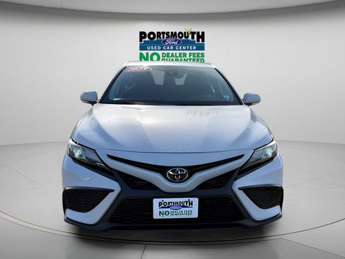 Used 2023 Toyota Camry SE FWD image 8