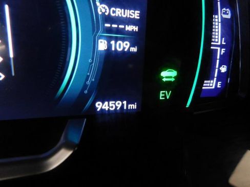 Used 2022 Hyundai Ioniq SEL image 45