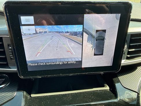 Used 2023 Ford Explorer ST-Line w/ Class IV Trailer Tow Package RWD image 27
