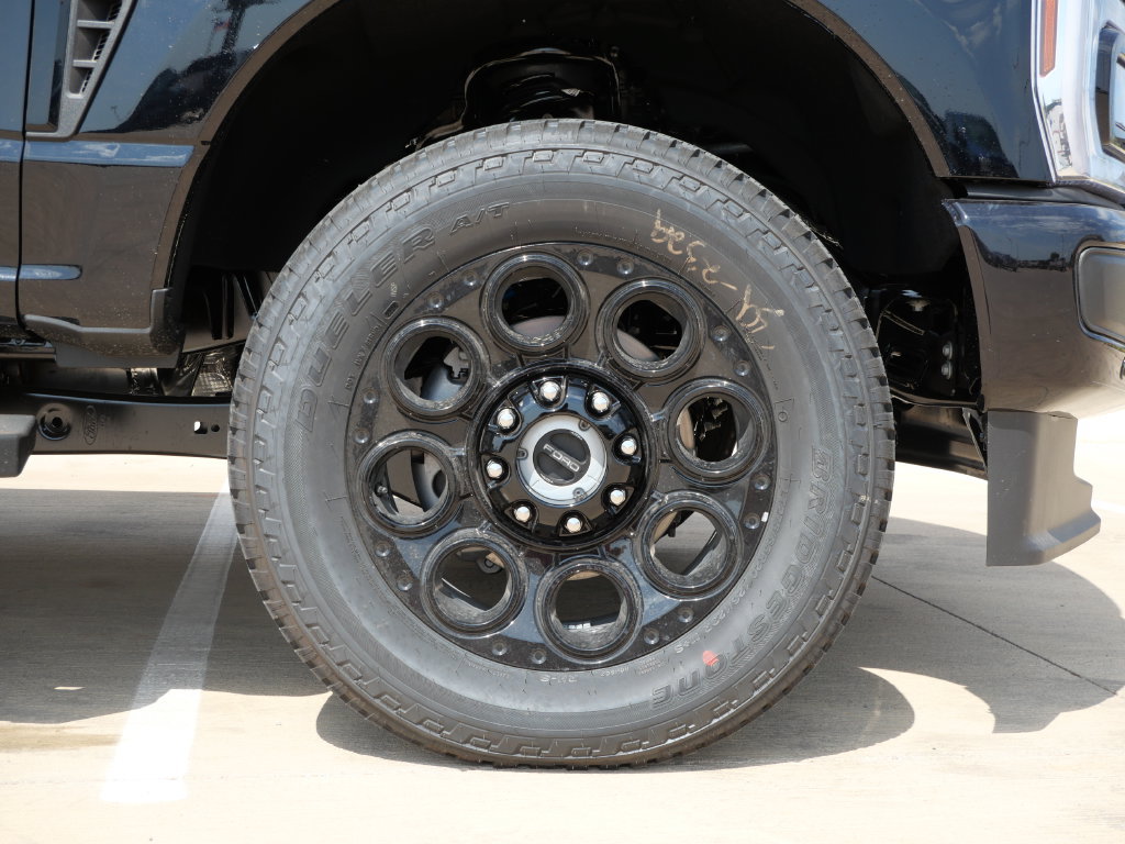New 2026 Ford F350 Lariat w/ Black Appearance Package AWD/4WD image 7
