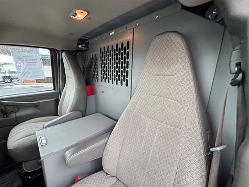 Used 2022 Chevrolet Express 2500 w/ Driver Convenience Package RWD image 14
