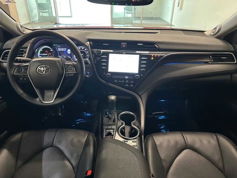 Used 2020 Toyota Camry XLE w/ Driver Assist Package image 10