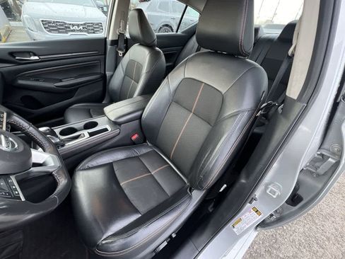 Used 2022 Nissan Altima 2.5 SR image 11