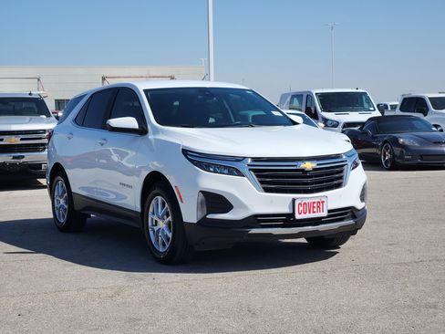 Used 2023 Chevrolet Equinox LT FWD image 3
