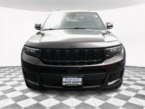 Used 2023 Jeep Grand Cherokee L Laredo AWD/4WD image 42