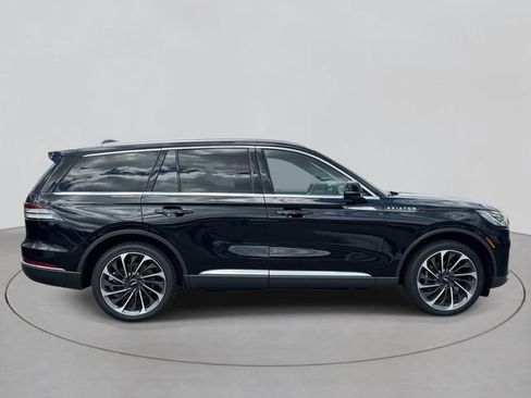 Used 2025 Lincoln Aviator Reserve w/ Illumination Package AWD/4WD image 5