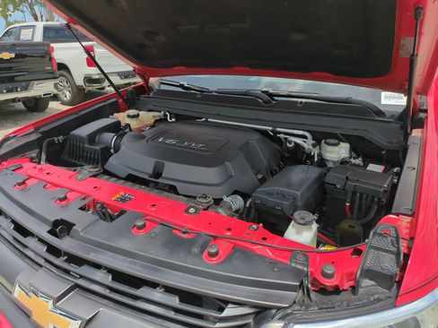 Used 2015 Chevrolet Colorado Z71 RWD image 32