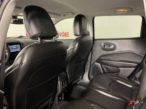 Used 2020 Jeep Compass Latitude FWD image 10