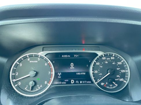 Used 2025 Nissan Rogue SV image 41