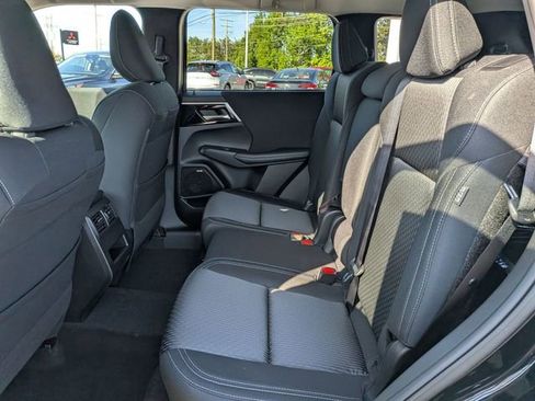 New 2026 Mitsubishi Outlander ES FWD image 26