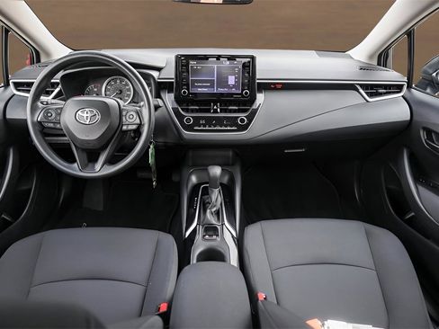 Used 2022 Toyota Corolla LE image 43