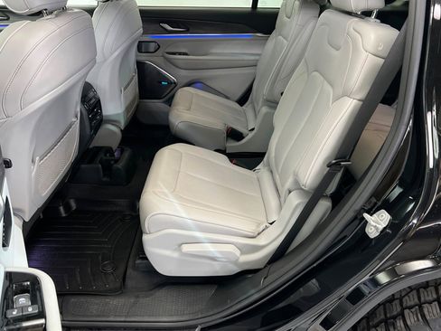 Used 2022 Jeep Grand Cherokee L Overland image 22