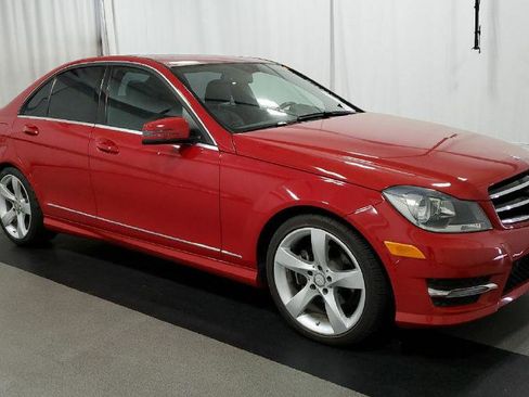 Used 2014 Mercedes-Benz C 250 Sedan image 2
