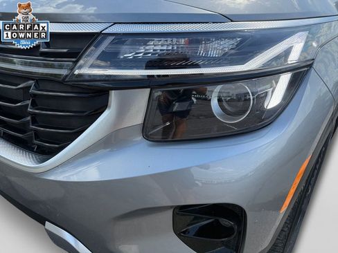 Certified 2025 Kia Seltos S FWD image 22