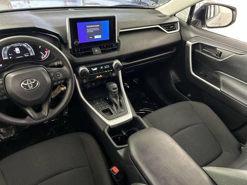 Used 2025 Toyota RAV4 LE AWD/4WD image 23