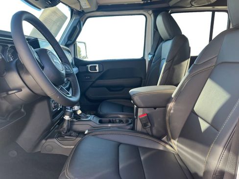 New 2026 Jeep Gladiator Sport image 19