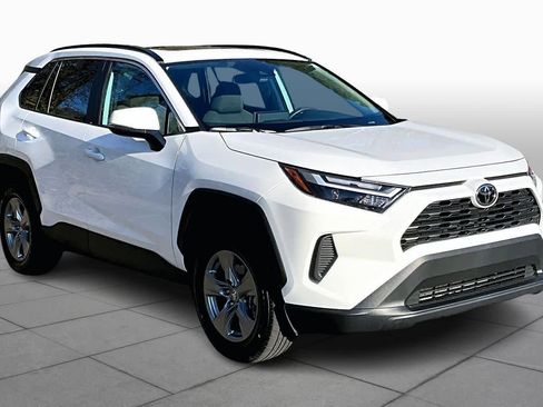 Certified 2025 Toyota RAV4 XLE image 3