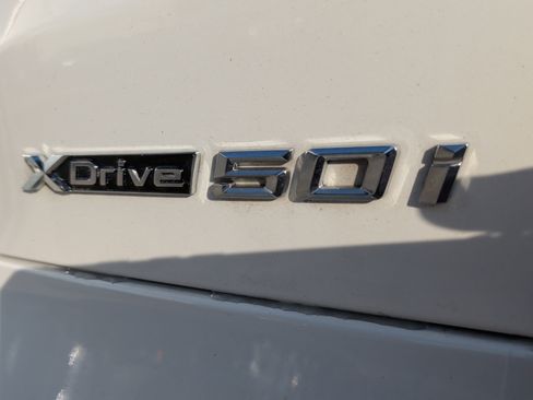 Used 2019 BMW X5 xDrive50i w/ M Sport Package image 39